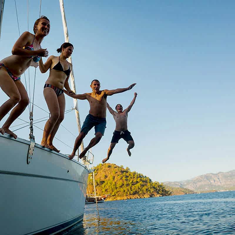 Bodrum'un Bakir Koylarını Yüzme Turu ile Keşfedin