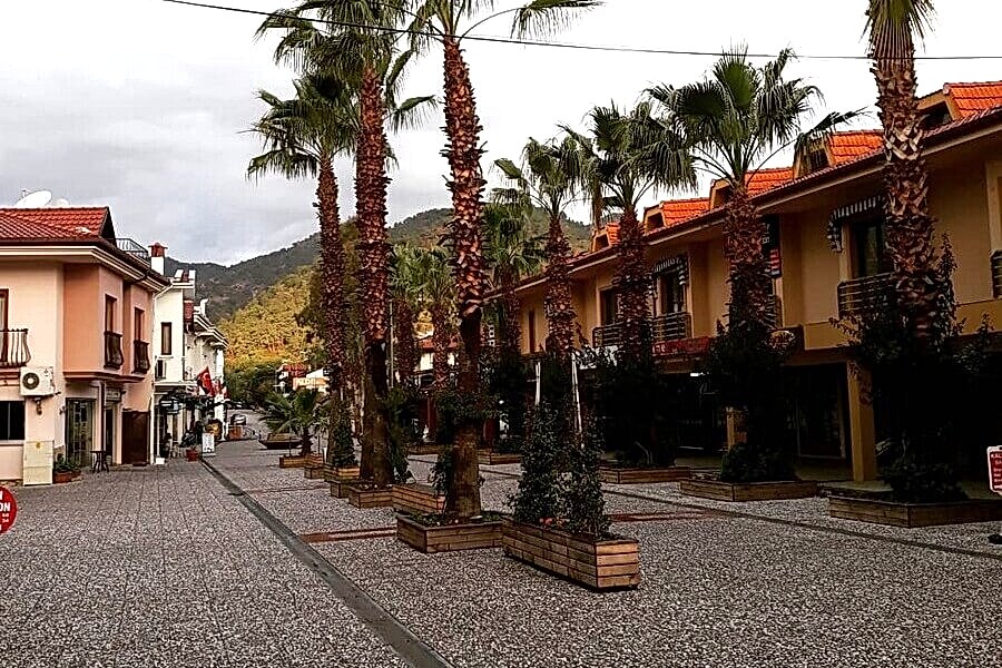 Göcek Çarşısı’nda akşam yürüyüşüne çıkın